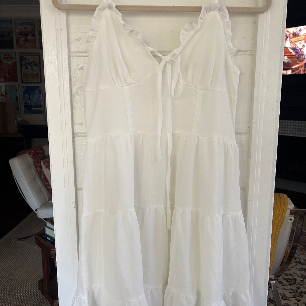 Beautiful white dress with tie in the front